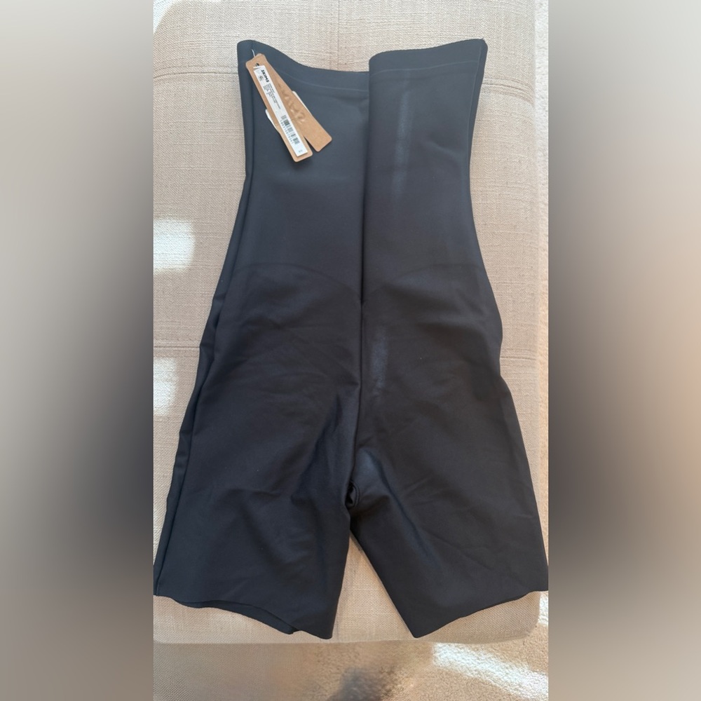 SKIMS Black Mid-Thigh Shapewear